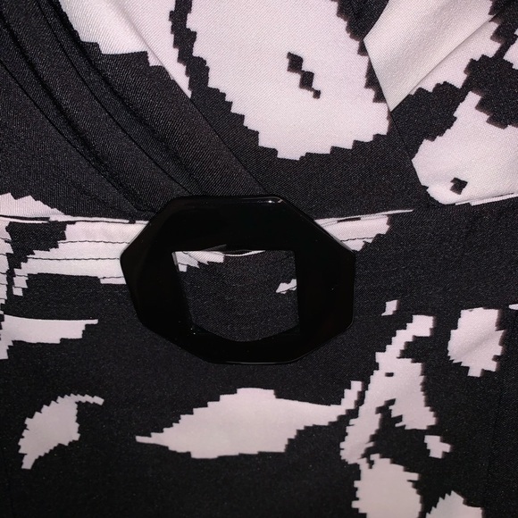 Studio I Black and White Floral Midi Dress - Picture 3 of 11